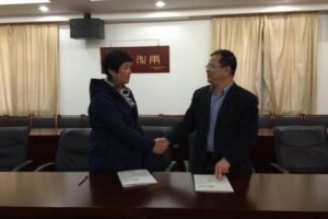 精艺达公司与厦门大学外文学院携手开展翻译职业教育和培训